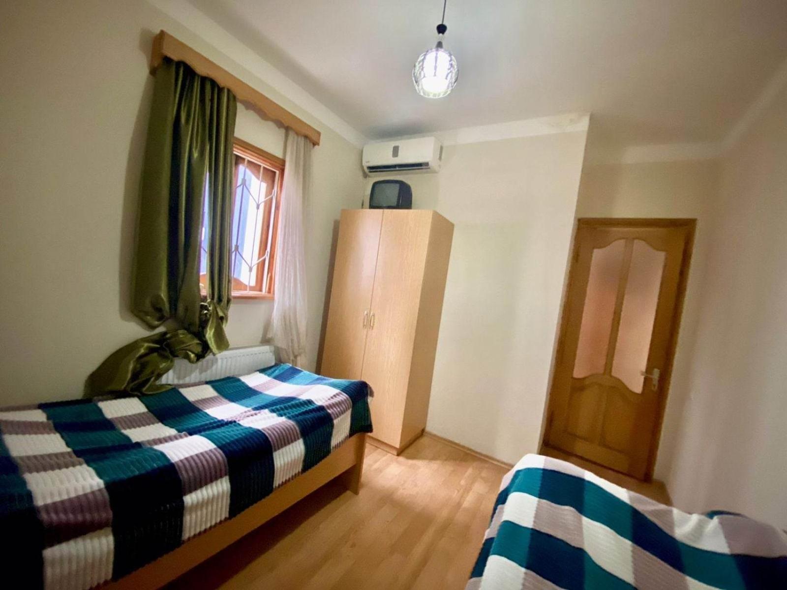 Nino And Ali Apartment Batumi Luaran gambar