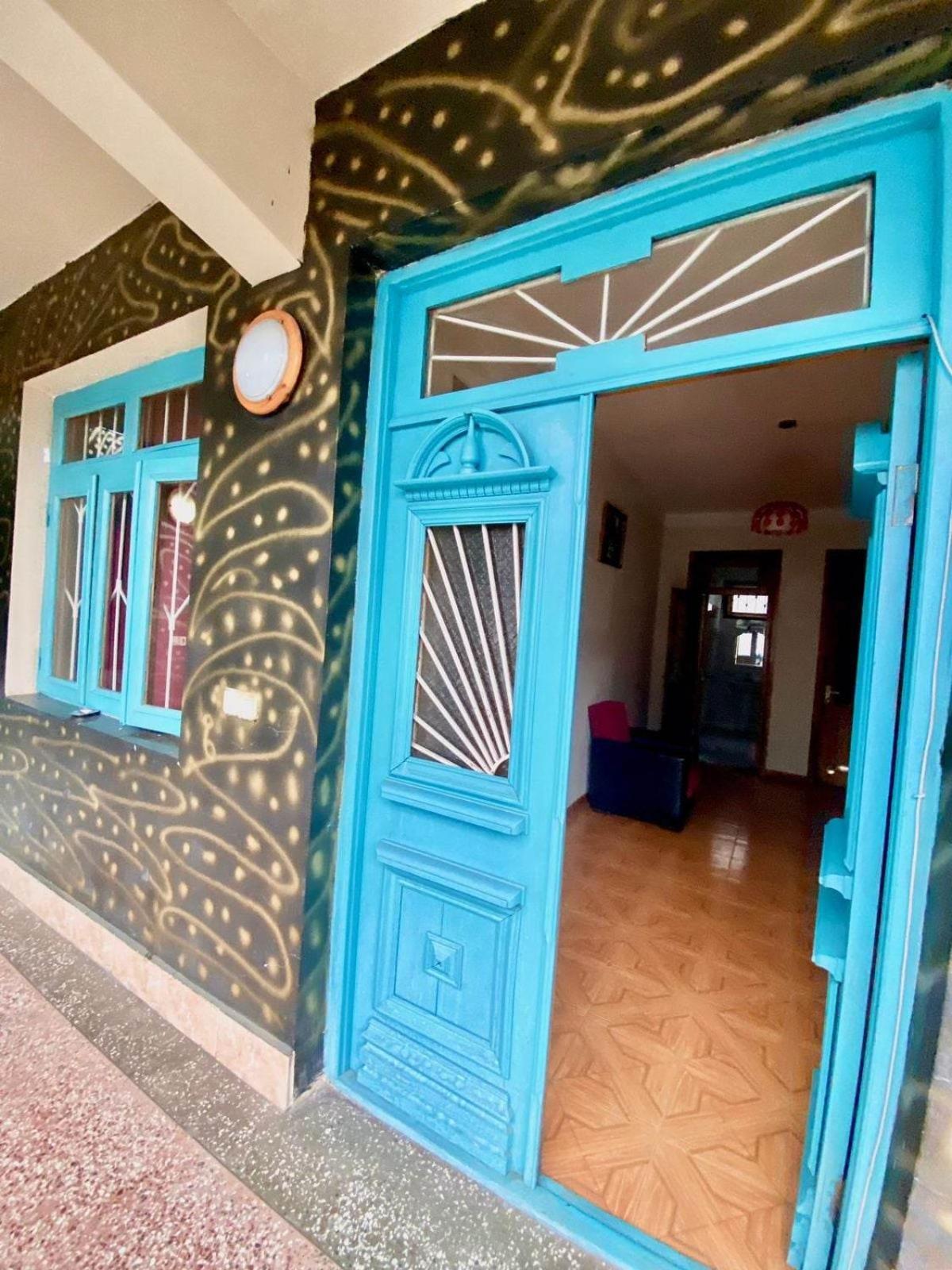 Nino And Ali Apartment Batumi Luaran gambar