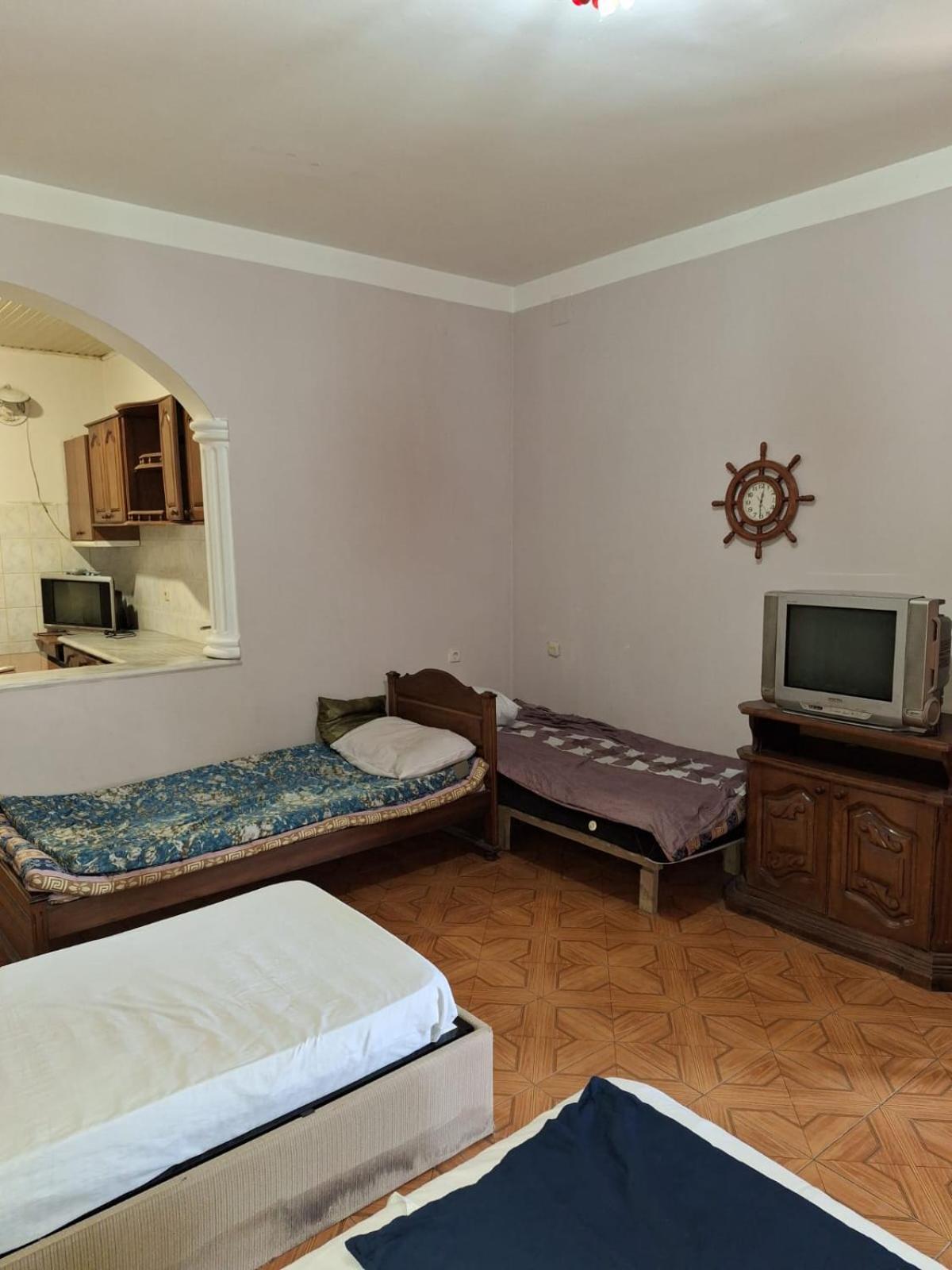 Nino And Ali Apartment Batumi Luaran gambar