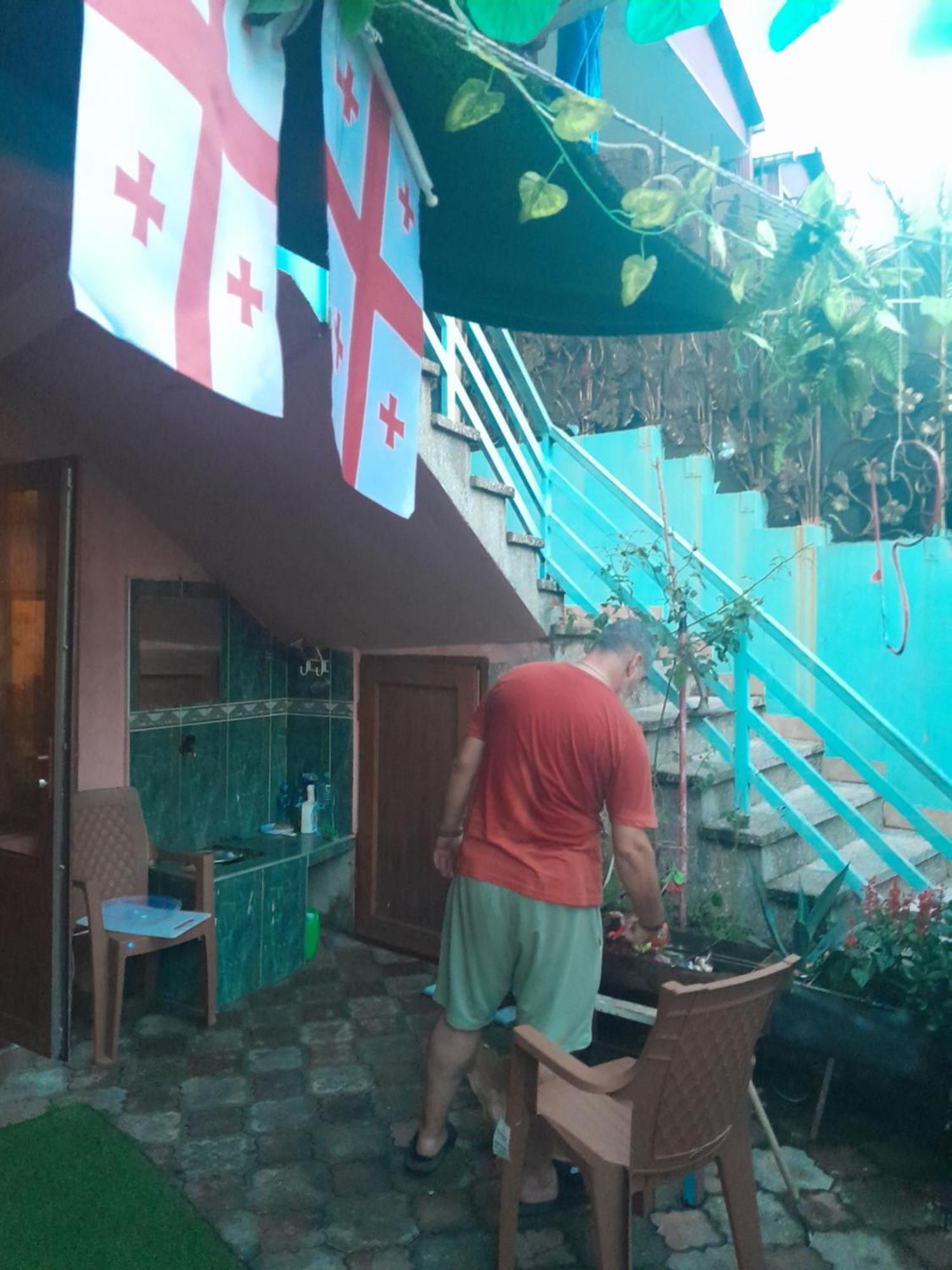 Nino And Ali Apartment Batumi Luaran gambar