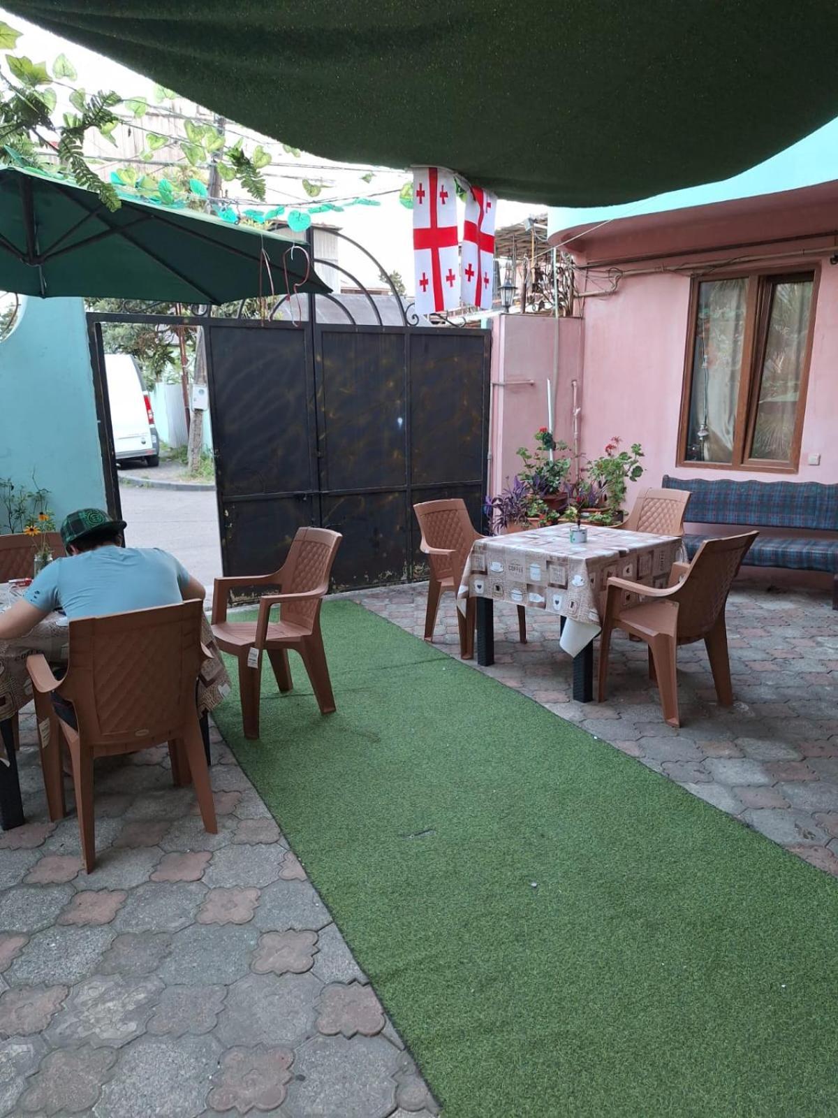 Nino And Ali Apartment Batumi Luaran gambar